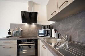Apartment, 2 Bedrooms, Mobility Accessible, Kitchen | Private kitchen | Fridge, microwave, oven, stovetop