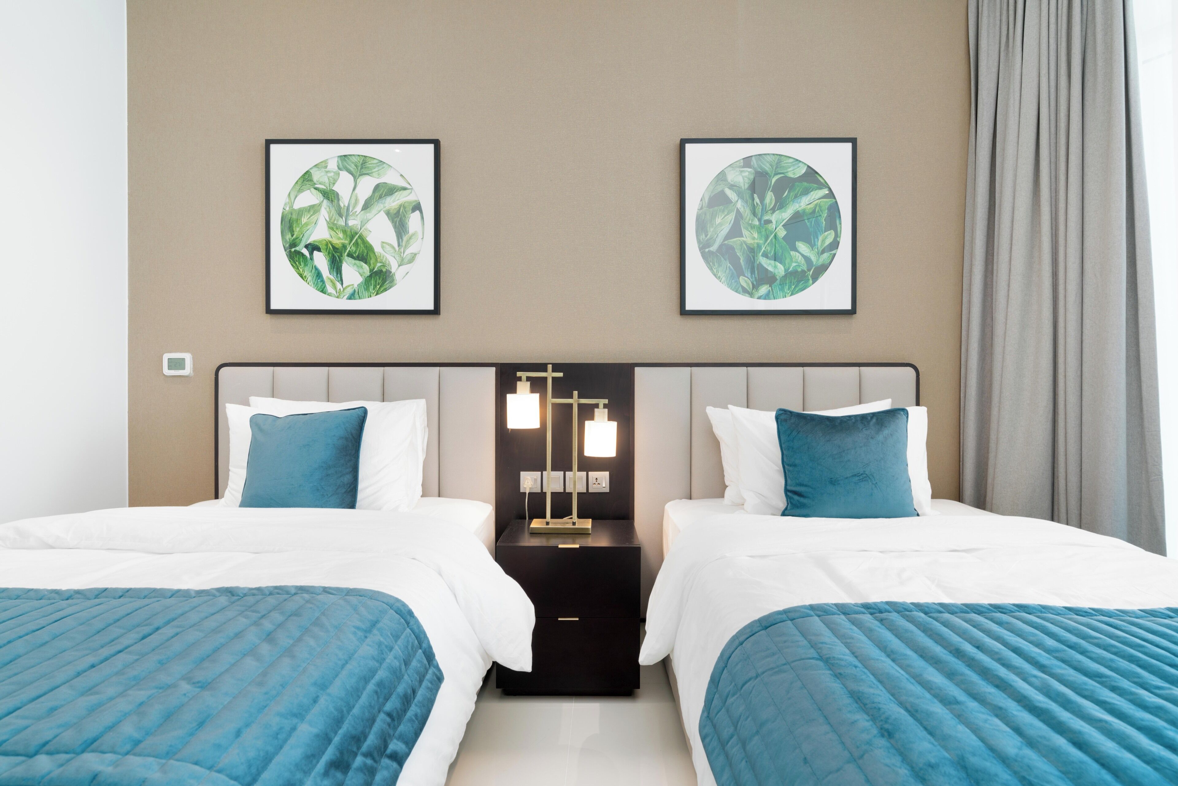 Business Apartment, 2 Bedrooms, Kitchen, Bay View | Egyptian cotton sheets, premium bedding, down comforters, in-room safe