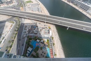 Exterior - Gala Guests - Maison Prive Collection (Dubai)