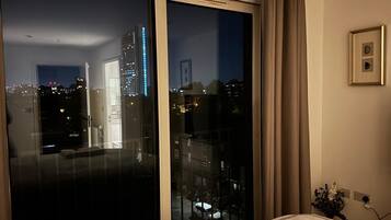 2 bedrooms, free WiFi