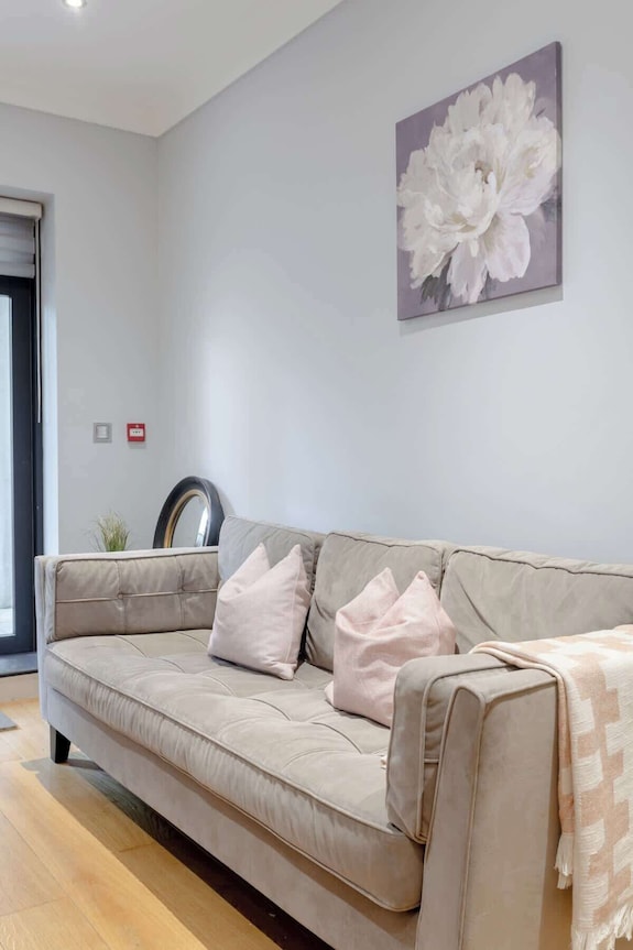 Delightful 1bed-private Patio-fr Parking-pingpong - Harrow