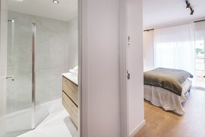 Bathroom - Vrbo Property (Roses)