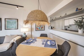 Dining - Vrbo Property (Roses)
