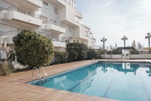 Pool - Vrbo Property (Roses)