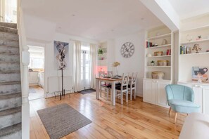 Dining - 3BR House W/Patio Queens Park (Greater London)