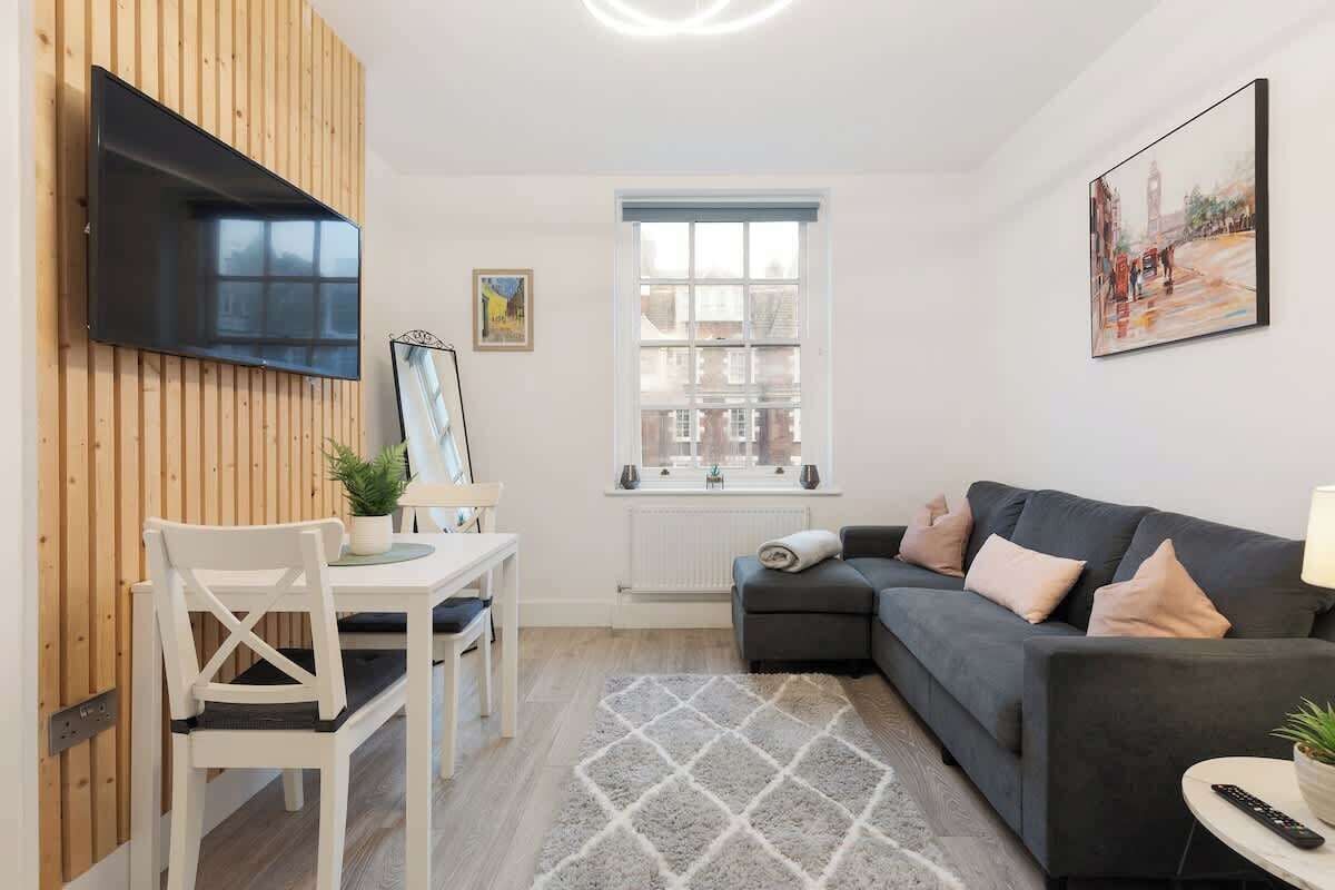 Quiet 1br Parkside | Lift Access | St John's Wood - 메릴본