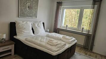 2 Schlafzimmer, Bügeleisen/Bügelbrett, WLAN, Bettwäsche