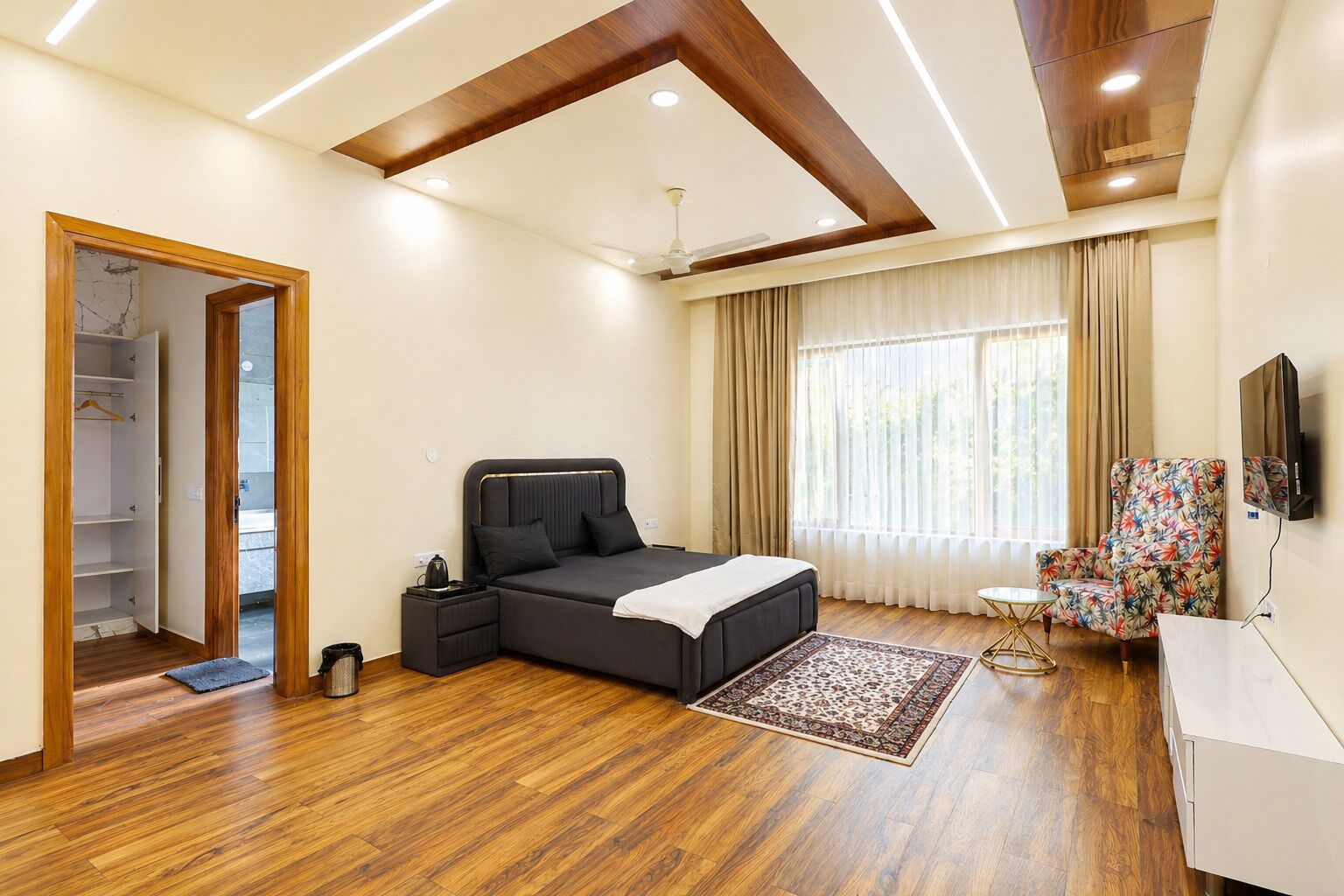 5 bedrooms, WiFi