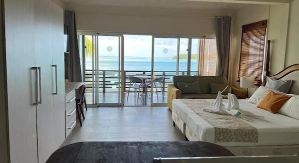Chambre Triple Classique, balcon, vue mer