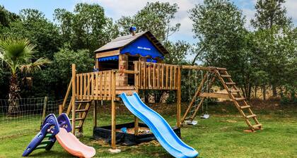 Appartement « Suite » avec piscine partagée, Wi-Fi et climatisation