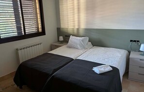 3 Schlafzimmer, Bügeleisen/Bügelbrett, WLAN, Bettwäsche