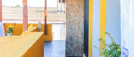 Apartment, 2 Bedrooms, Balcony | Outdoor dining