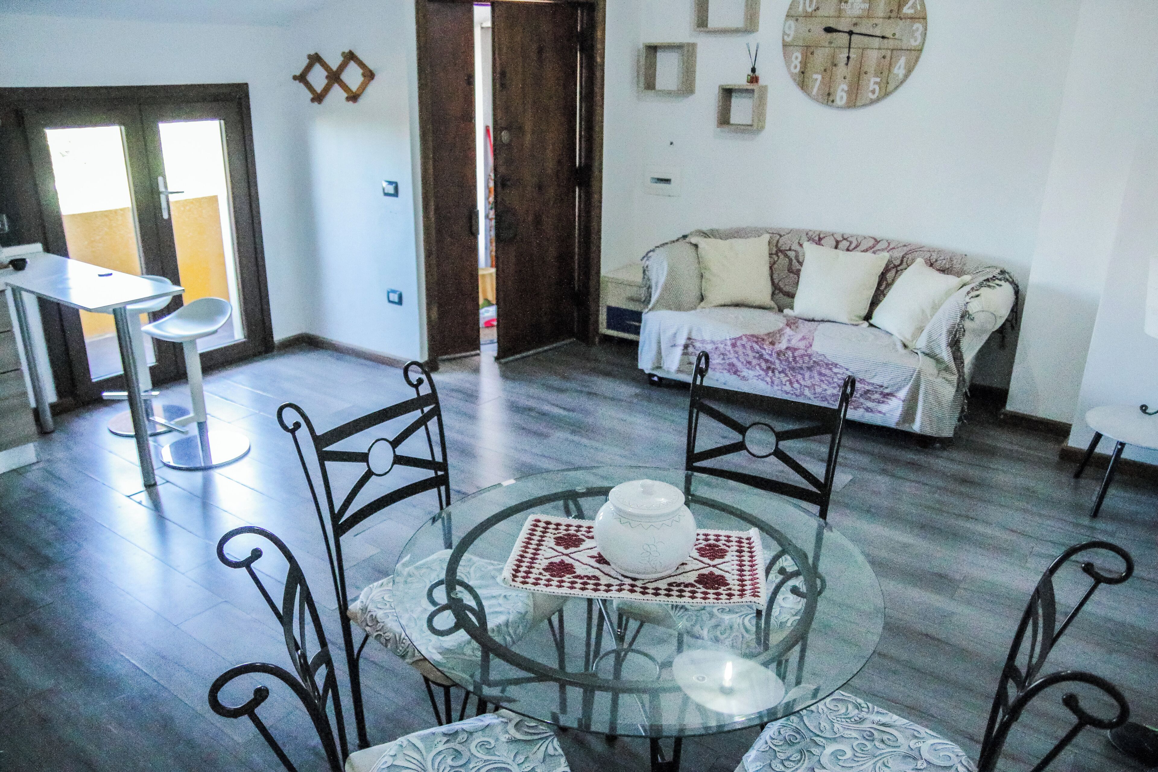 Apartment, 2 Bedrooms, Balcony | Living area