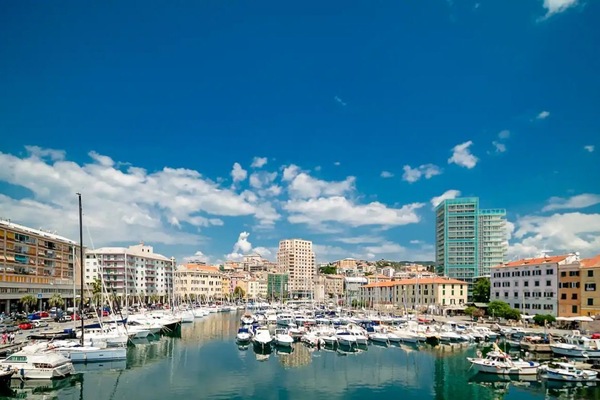 Marina