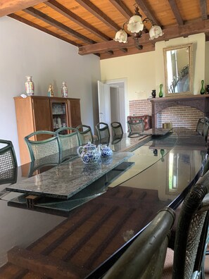 Dining - Gîte 12 persons (Queyssac)