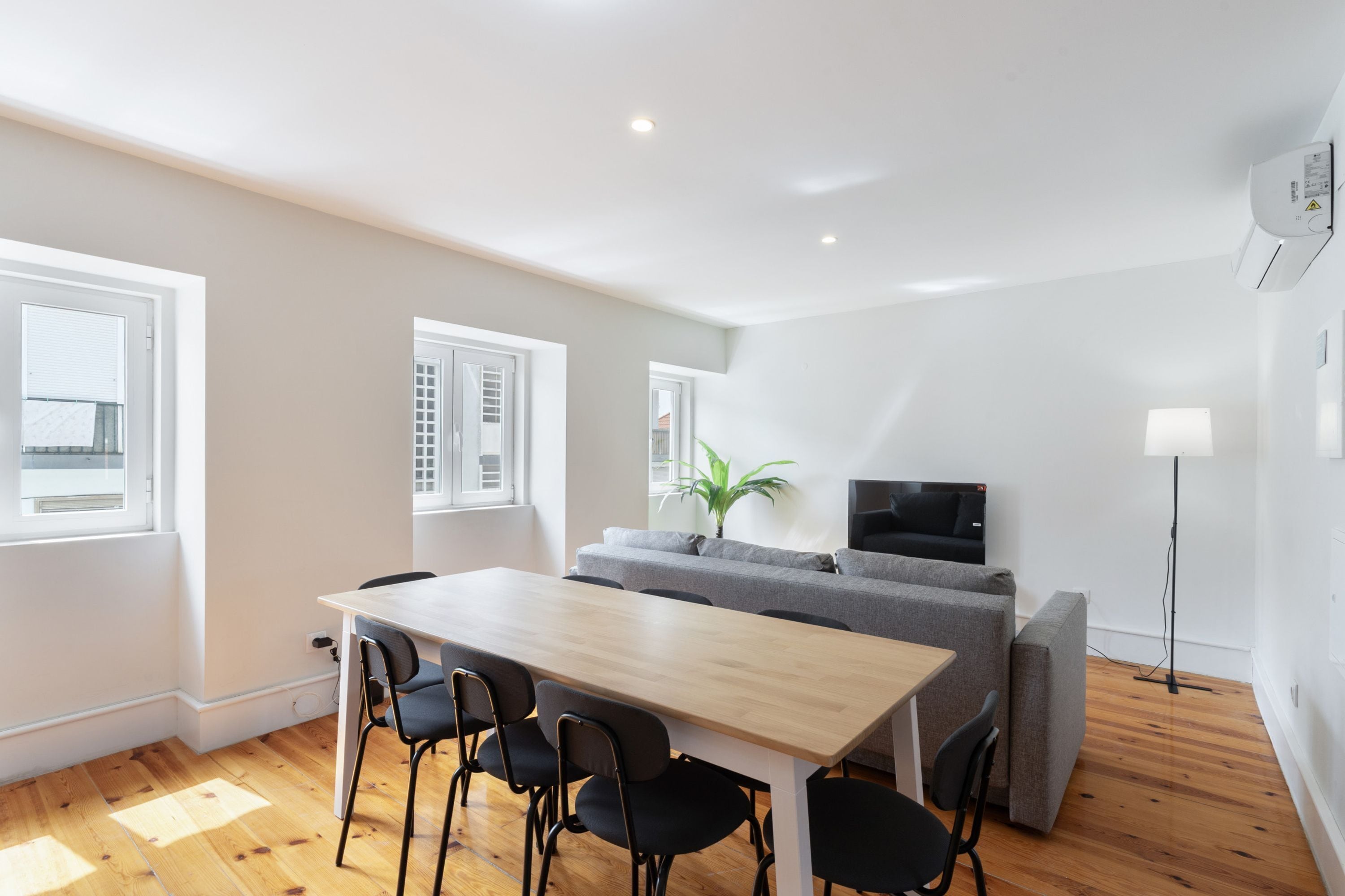 4 bedrooms