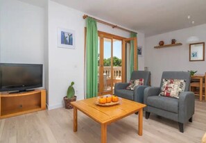 TV - Apartment Son Baulo Poma (Can Picafort)