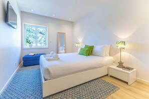 2 slaapkamers, een strijkplank/strijkijzer, wifi, beddengoed