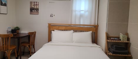 1 chambre, fer et planche Ă repasser, accĂšs Internet, draps fournis