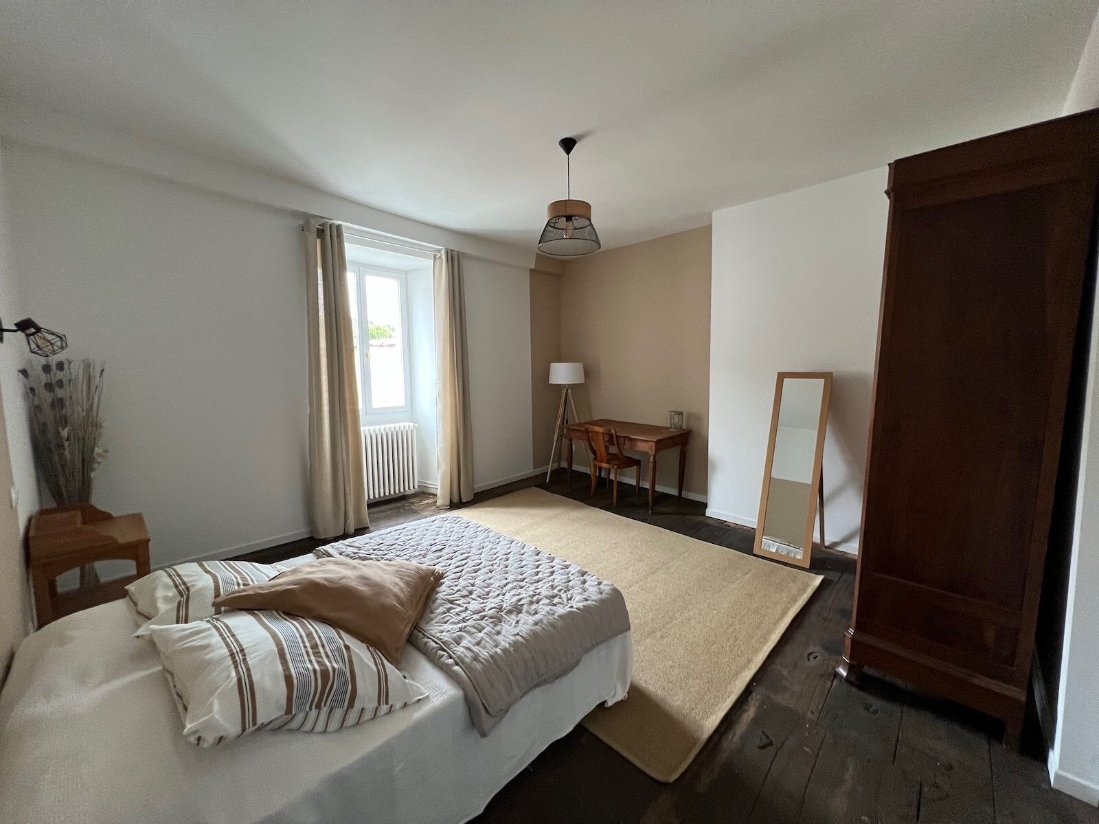7 Schlafzimmer, Bügeleisen/Bügelbrett, Internetzugang, Bettwäsche