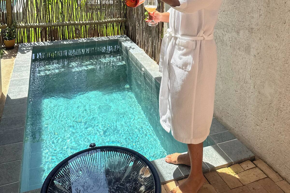 Premium Suite | Pool