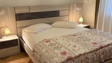 5 bedrooms, WiFi