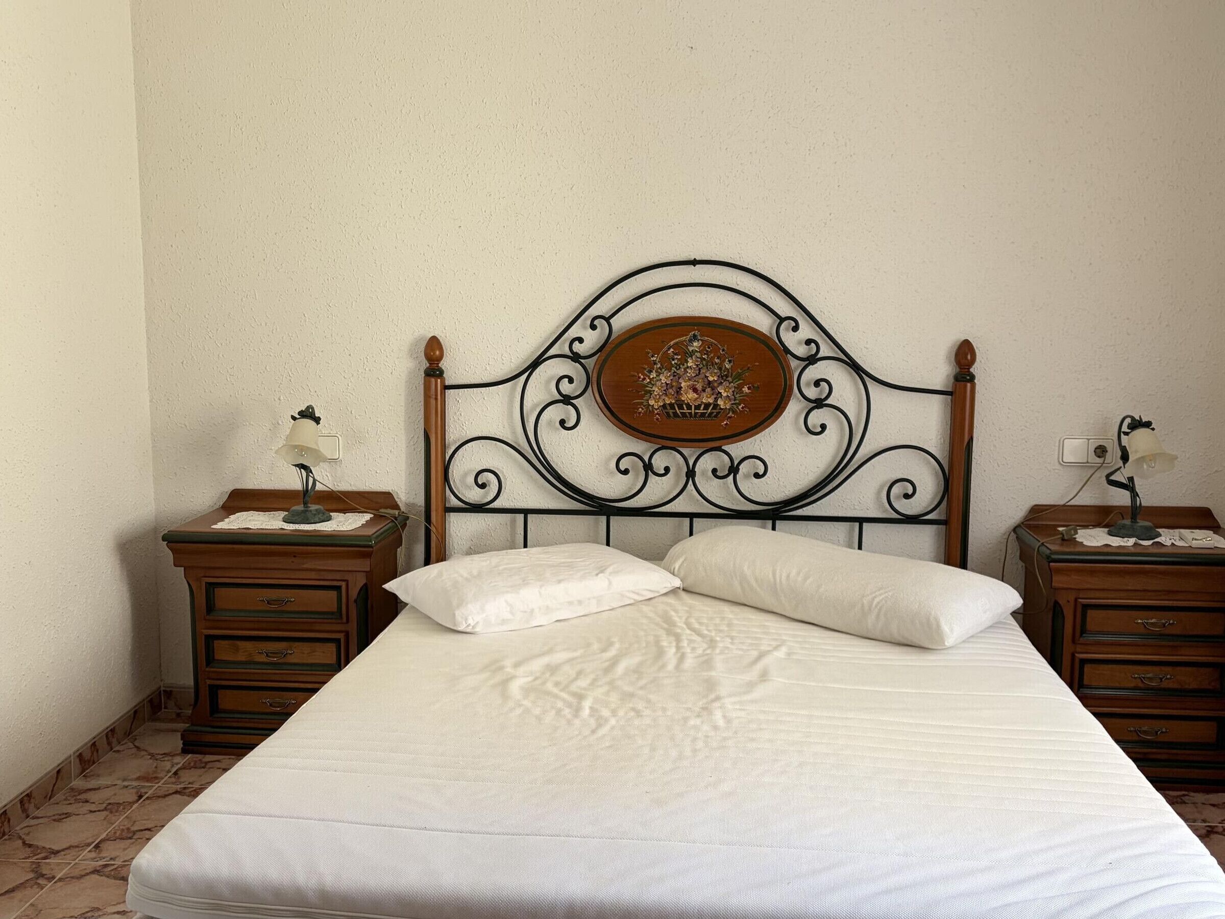 5 bedrooms, WiFi