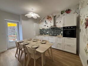 Fridge, microwave, oven, dishwasher
