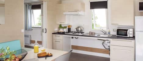 Fridge, microwave, dishwasher, coffee/tea maker