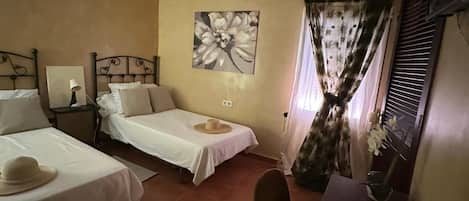 1 chambre, fer et planche Ă repasser, Wi-Fi, draps fournis
