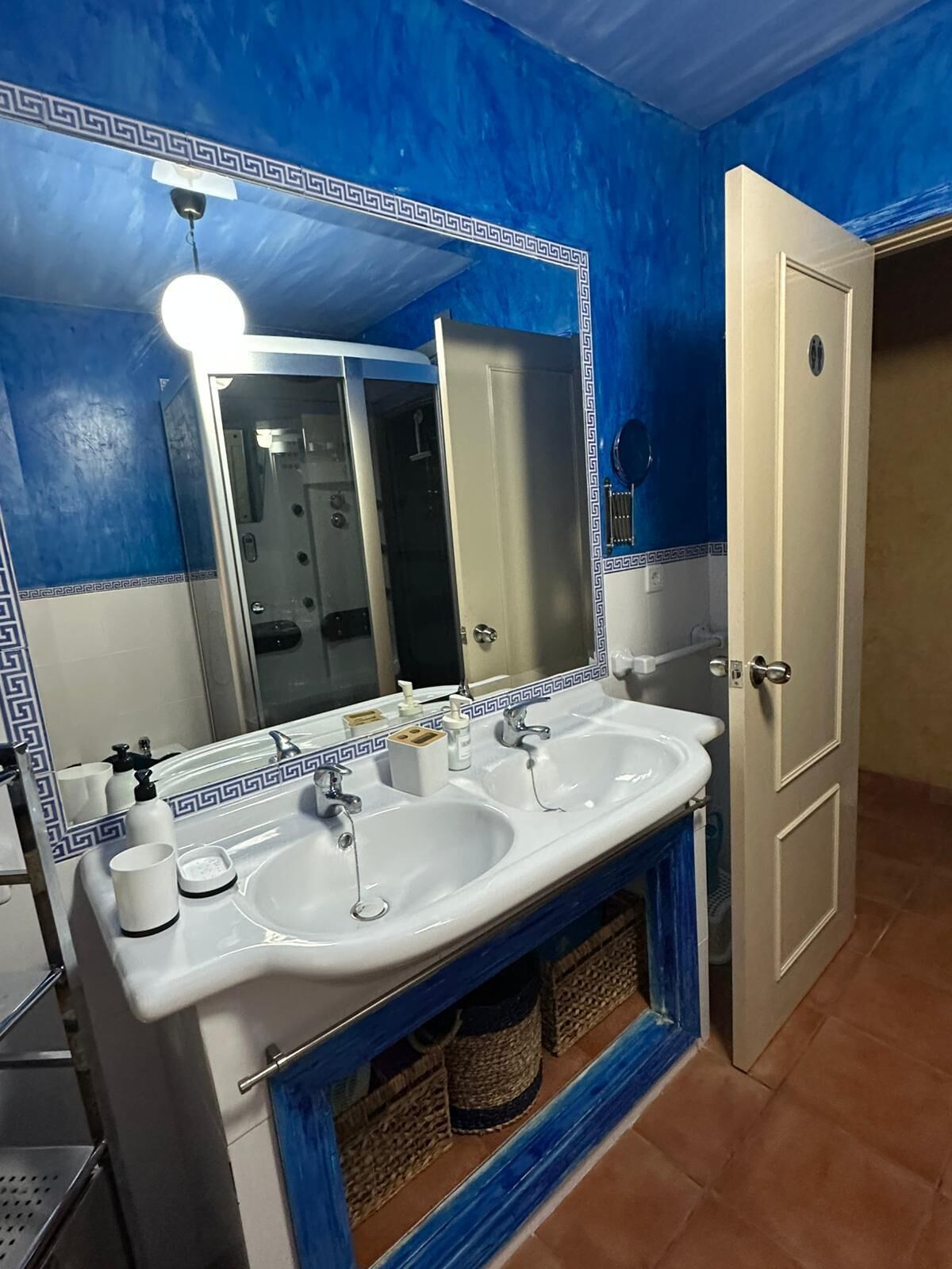 Shower, jetted tub, hair dryer, bidet