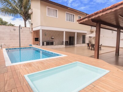 Valencia House