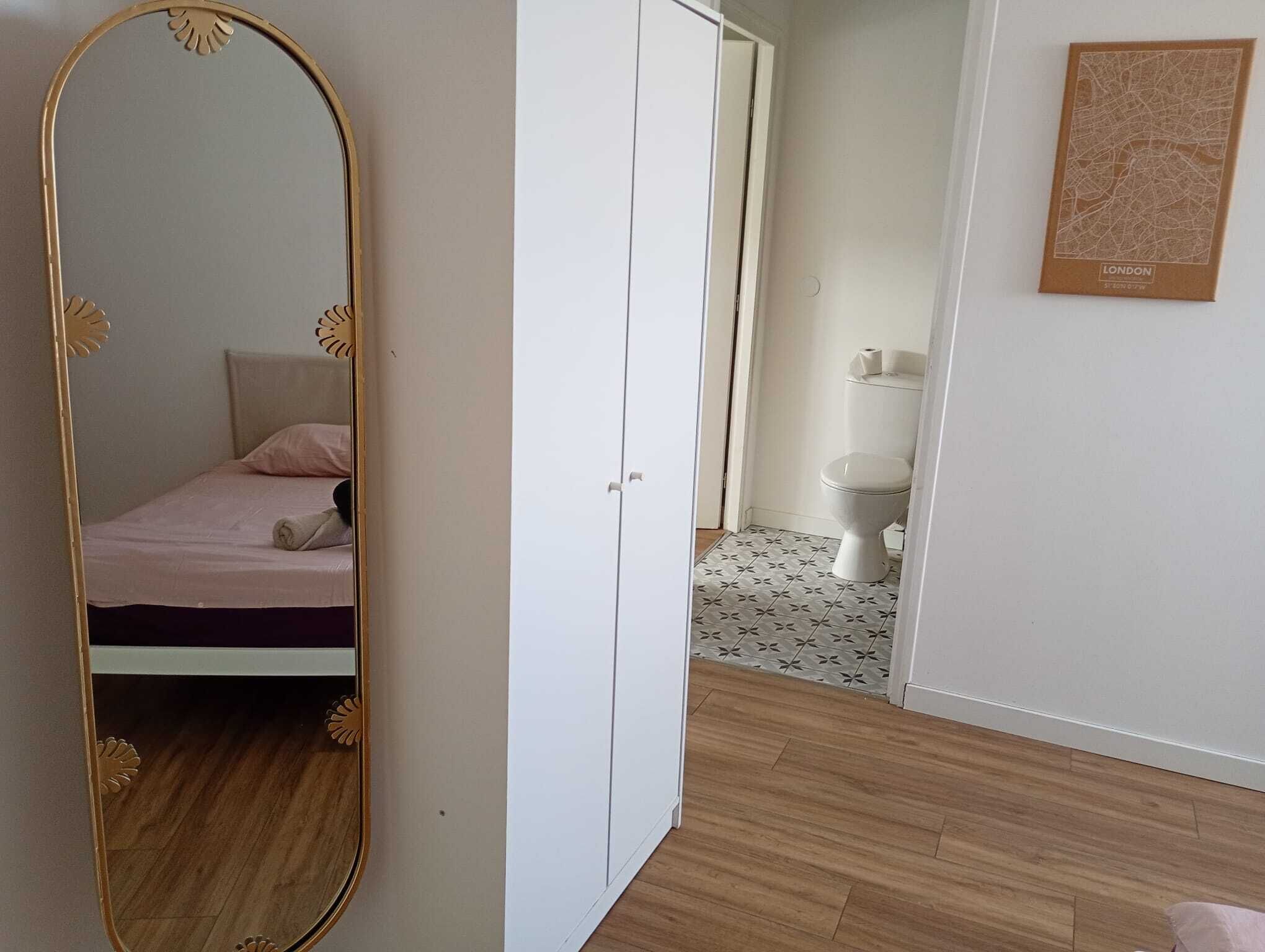 5 habitaciones, wifi y ropa de cama 