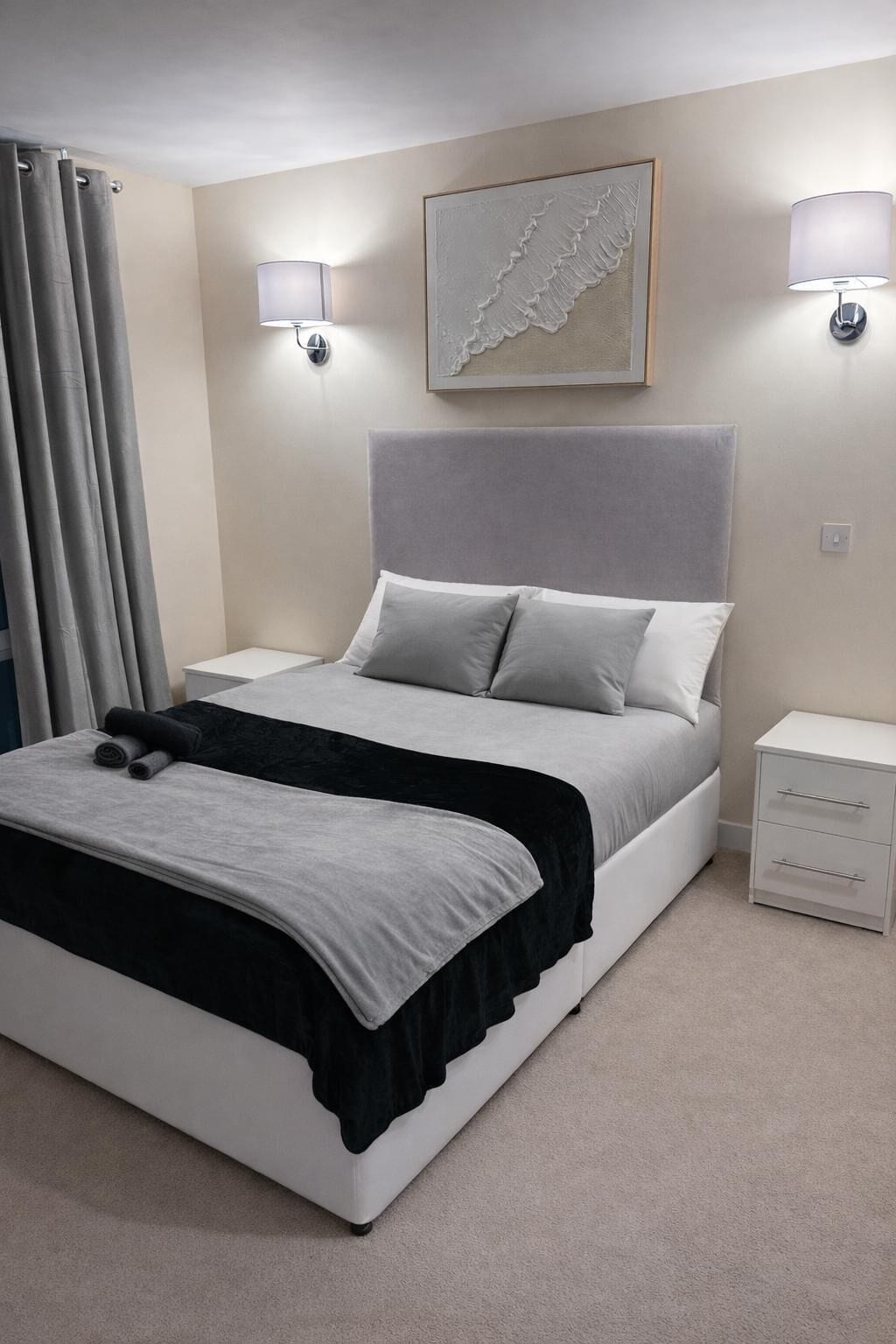 2 bedrooms, iron/ironing board, WiFi, bed sheets