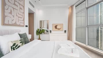 Departamento Prestigio, 4 habitaciones, cocina, vista a la playa | Sábanas de algodón egipcio y ropa de cama de alta calidad