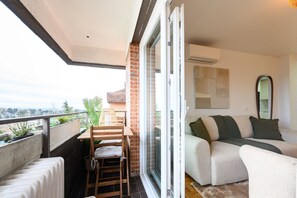 Interior - M (MOS34D7E) Spacious and elegant two-bedroom apartment with terrace (Madrid)
