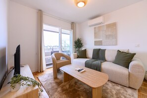 TV - M (MOS34D7E) Spacious and elegant two-bedroom apartment with terrace (Madrid)
