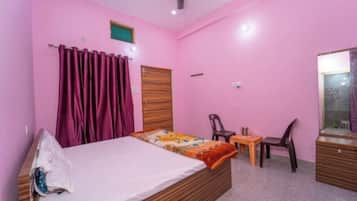 Chambre Deluxe, vue sur la ville | Literie fournie