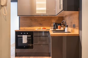 Apartment | Private kitchen - RentPlanet - Apartamenty Damrota (Katowice)