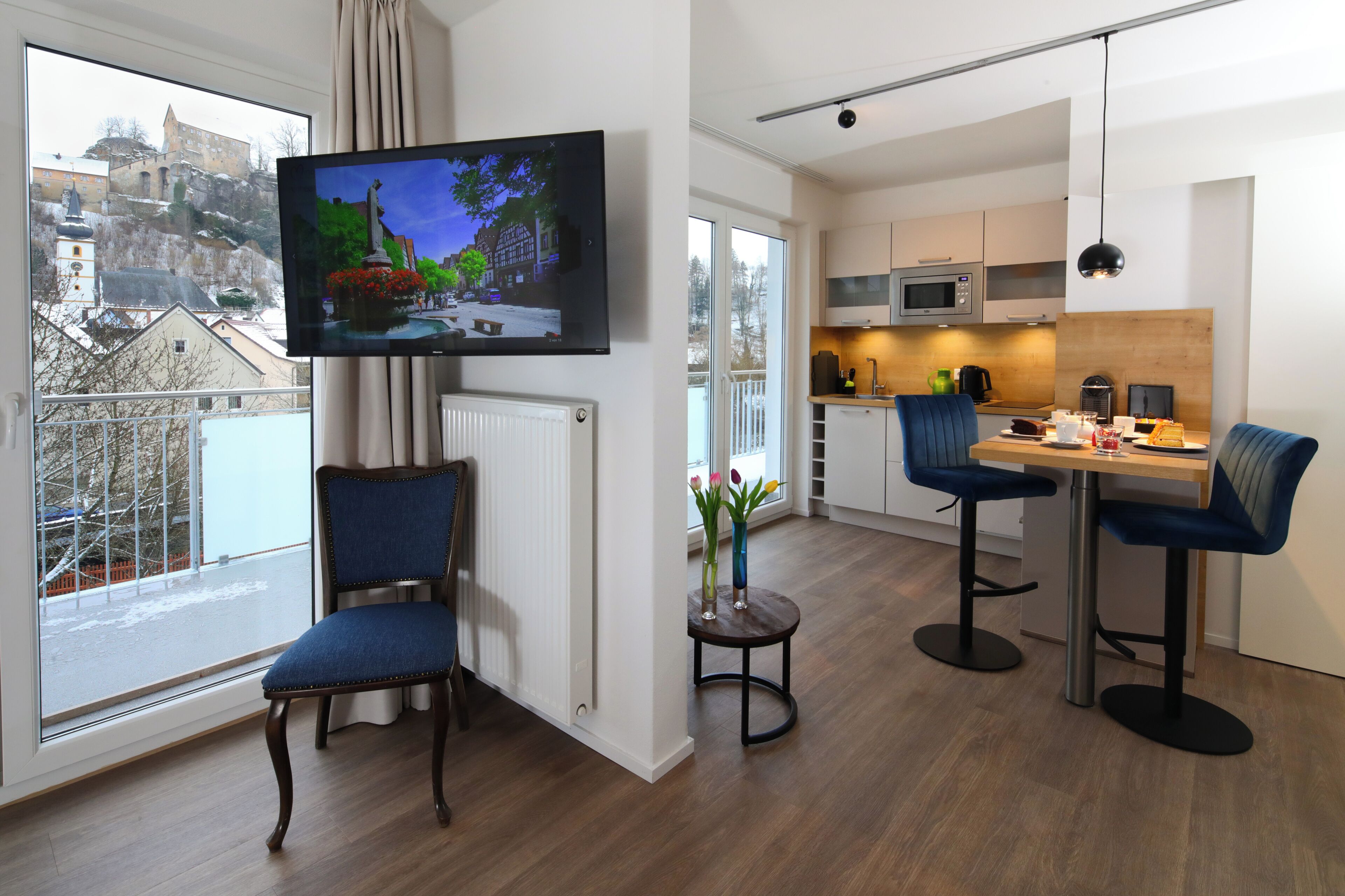 Junior Suite, Balcony, Mountain View | Living area