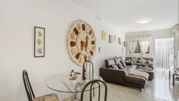 Tv, stereoanlæg