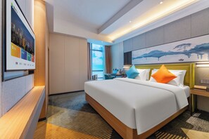 Habitación Confort doble | Escritorio, espacio para trabajar con un portátil, cortinas opacas