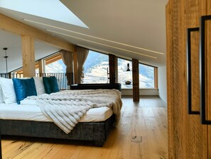 Room - Chalet Bucher with Whirlpool, Sauna, and Stunning Mountain Views (Rifiano)