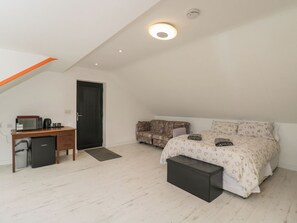 Interior - The Nest (Glastonbury)