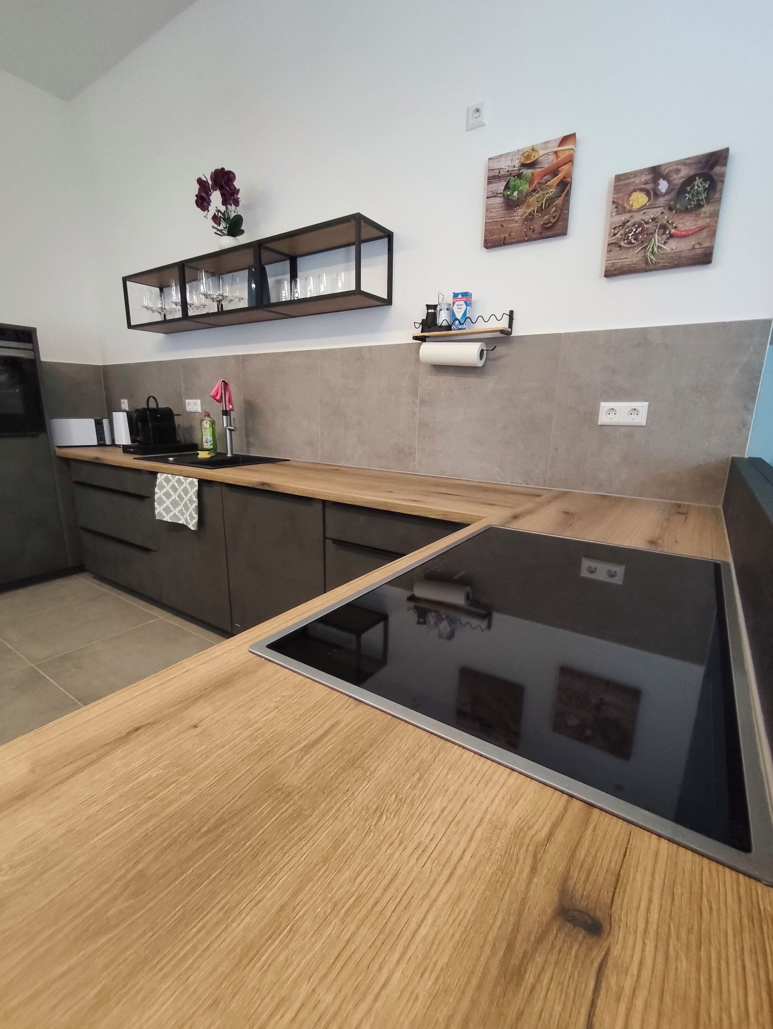 Oven, stovetop, dishwasher