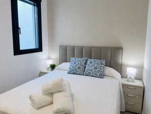 3 bedrooms, free WiFi, bed sheets - Sea Blue D&D Luxury Apartment (Torrox Costa)