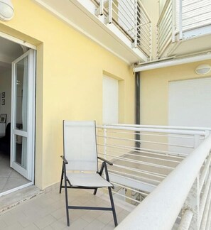 Outdoor dining - Blue Dreams - Numana,two-room apartment   (Numana)
