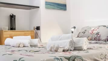 2 chambres, fer et planche Ă repasser, Wi-Fi, draps fournis