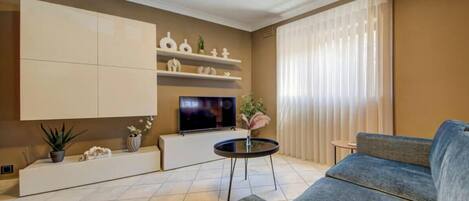 TV