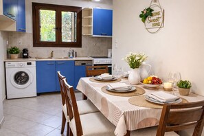 Dining - Villa Paionia/ Heated Pool/ Sea View/ Private Resort (Anavissos)